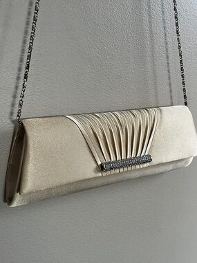 Jacqueline Ferrar pleated satin champagne clutch